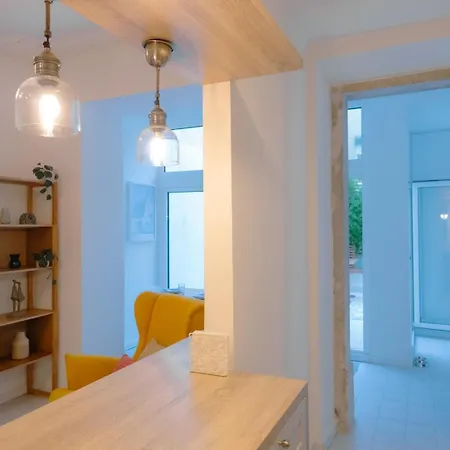 Apartment 2br With Large Private Terrace | By Airnest