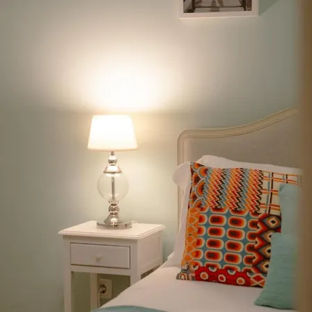 2br With Large Private Terrace | By Airnest Apartment *