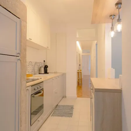 2br With Large Private Terrace | By Airnest Appartement *